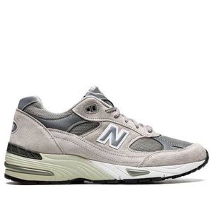 New balance 991 sneakers. NWT. Size 36.5